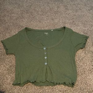 Pacsun ribbed button down cropped green shirt (size medium)